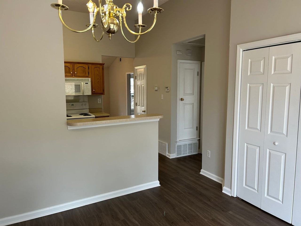 5371 Bradley Ln - Photo 6 of 19