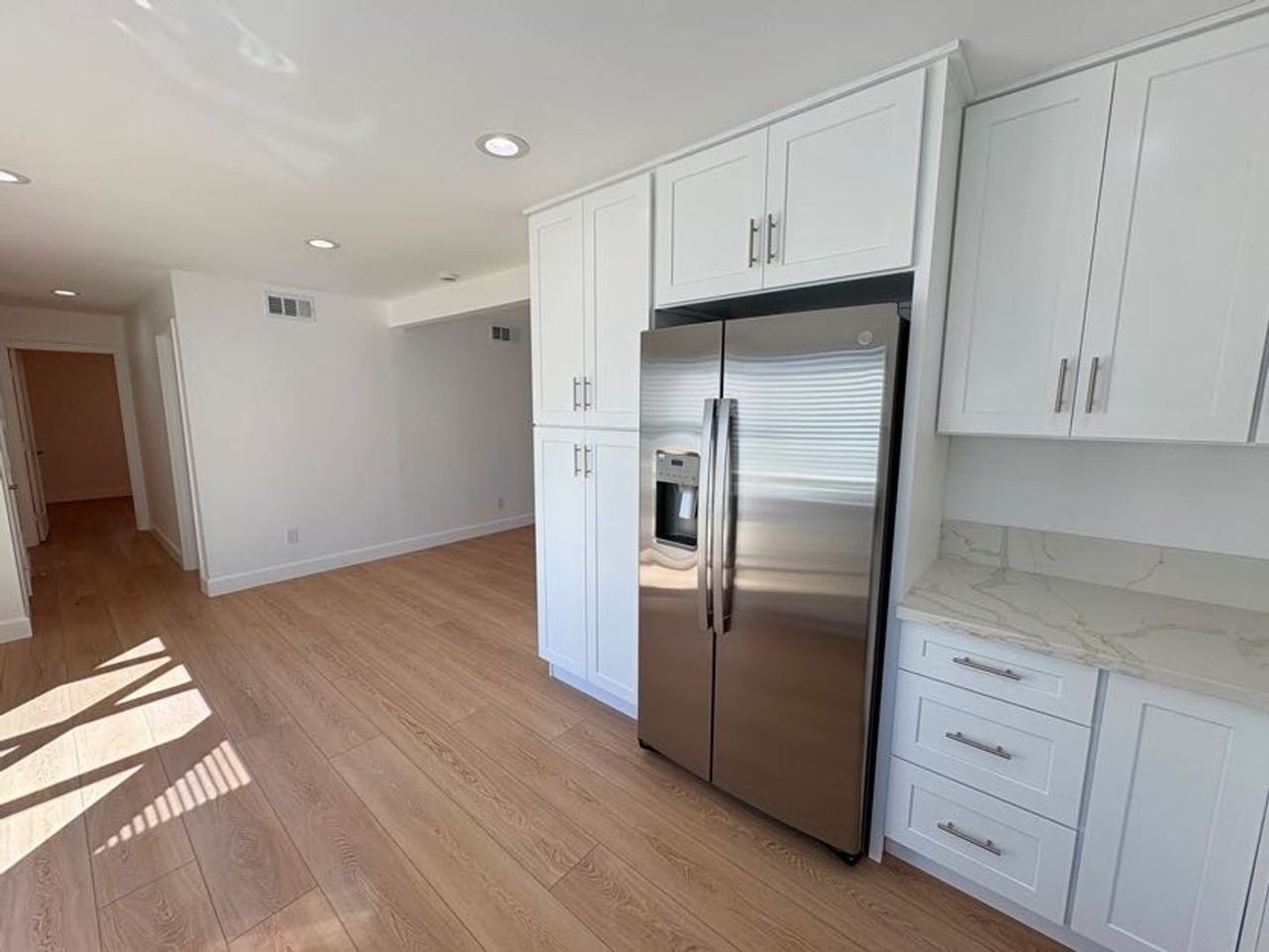 10161 Mayor Cir - Photo 6 of 20