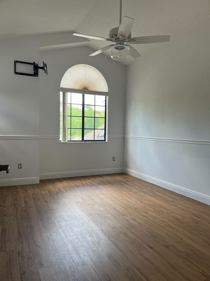 6636 Winder Oaks Blvd - Photo 5 of 27