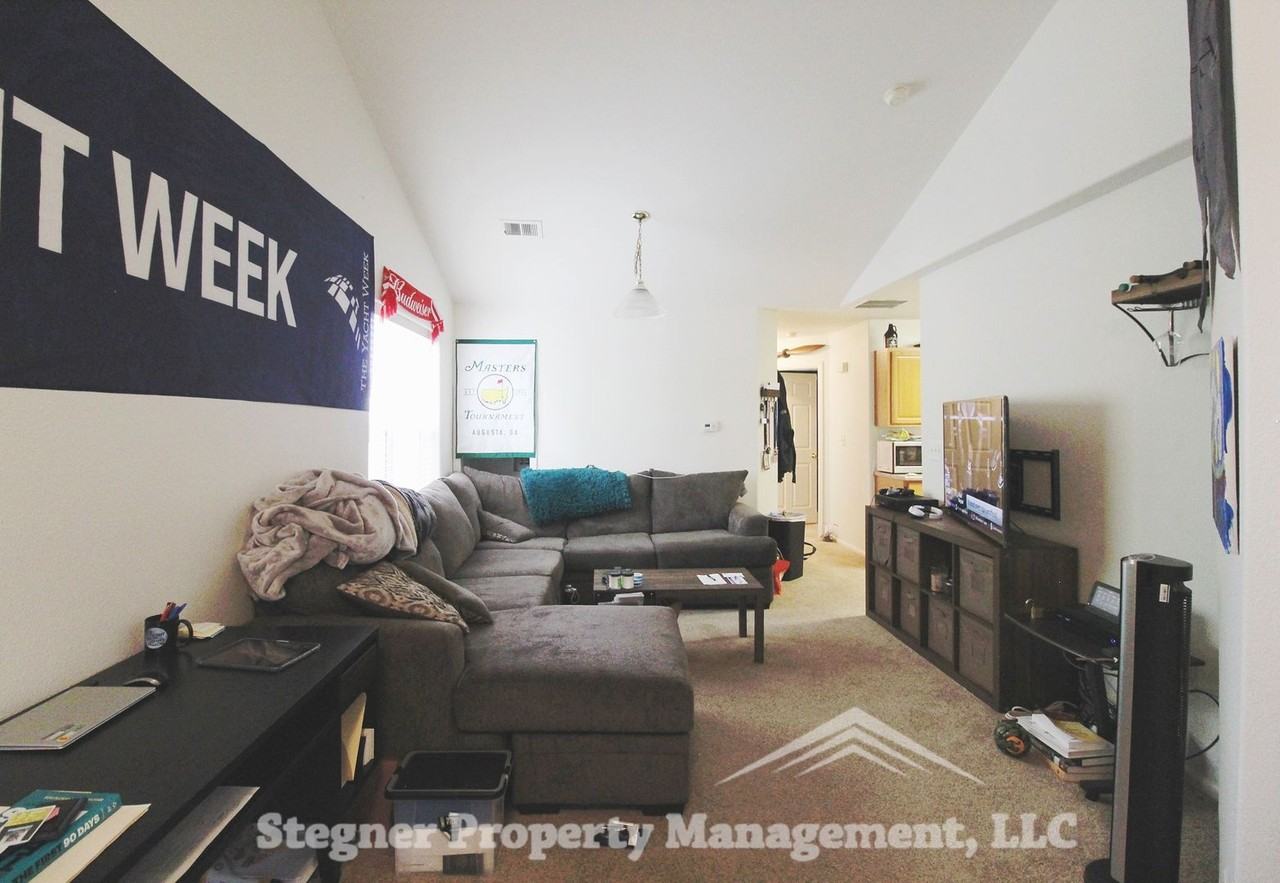 802 Waterglen Dr #C9 - Photo 2 of 5