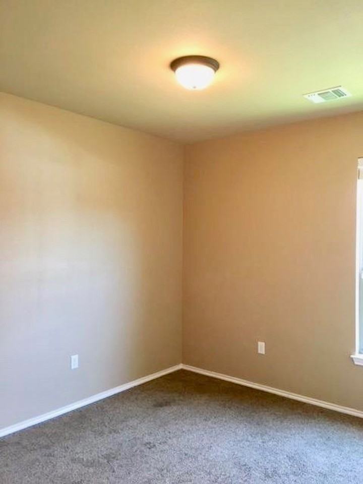 933 Brown Rock Dr - Photo 6 of 8