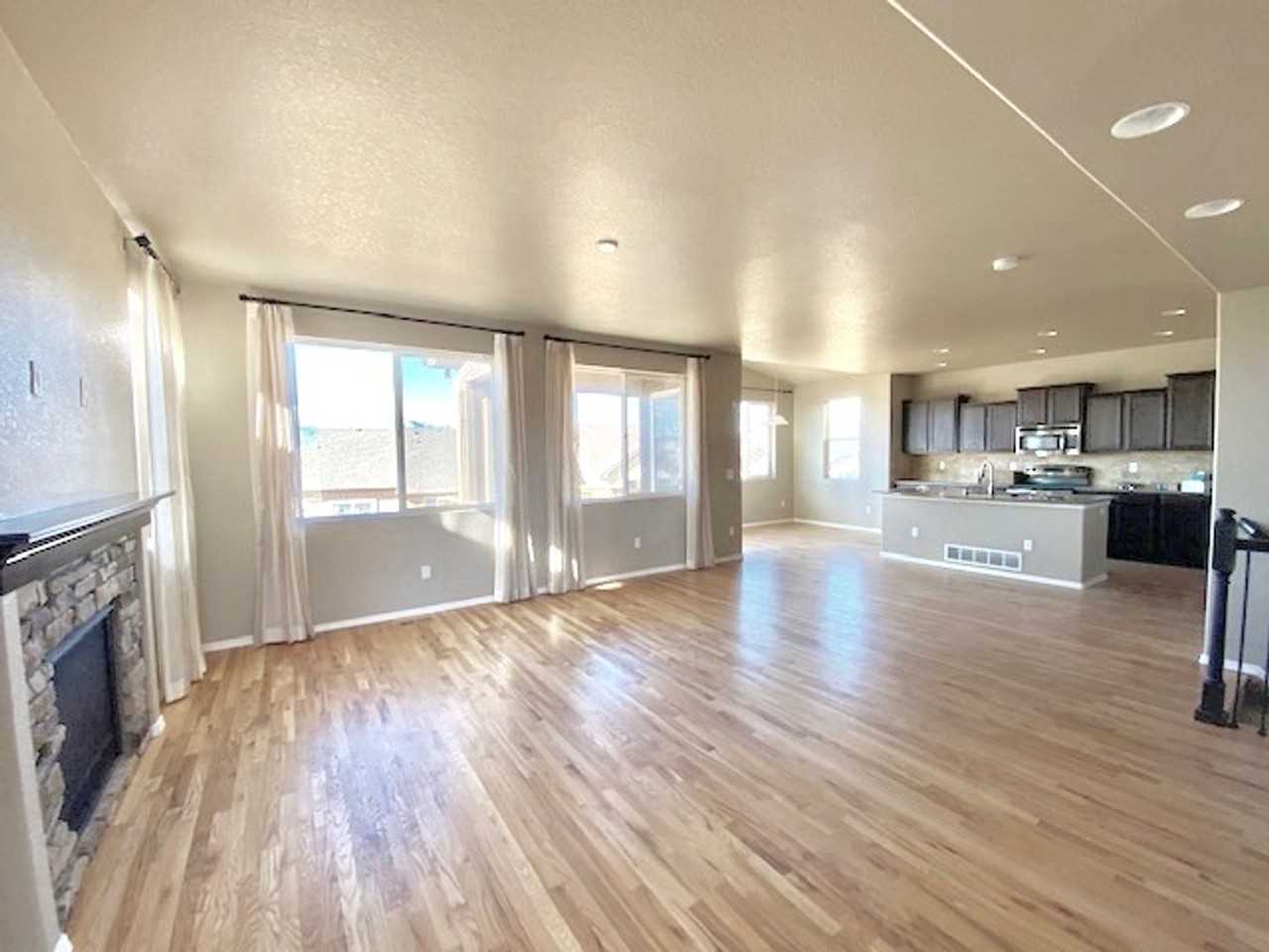 2516 Equine Ct - Photo 6 of 50