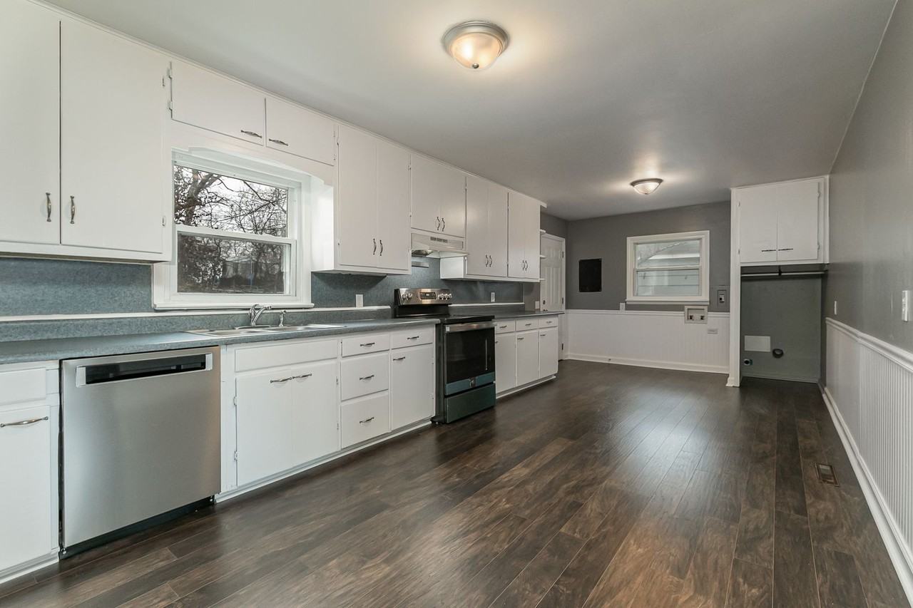 1446 E Nora St - Photo 2 of 22