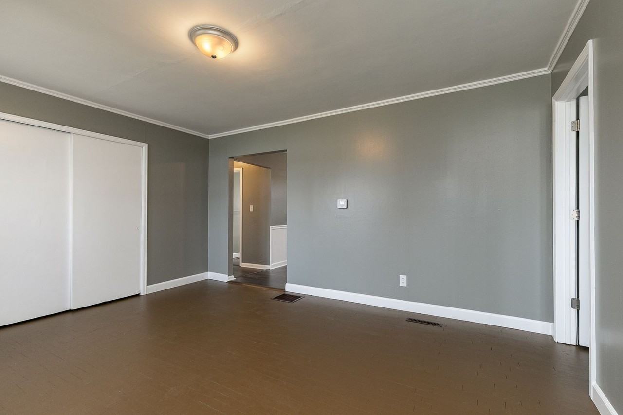 1446 E Nora St - Photo 6 of 22