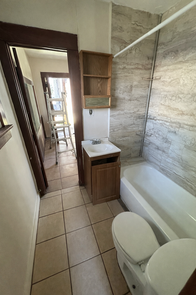 3960 6th St - Photo 4 of 5