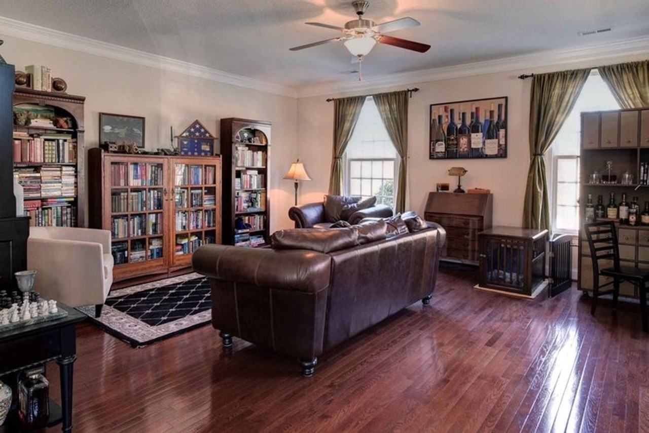 4335 Casey Blvd - Photo 3 of 11