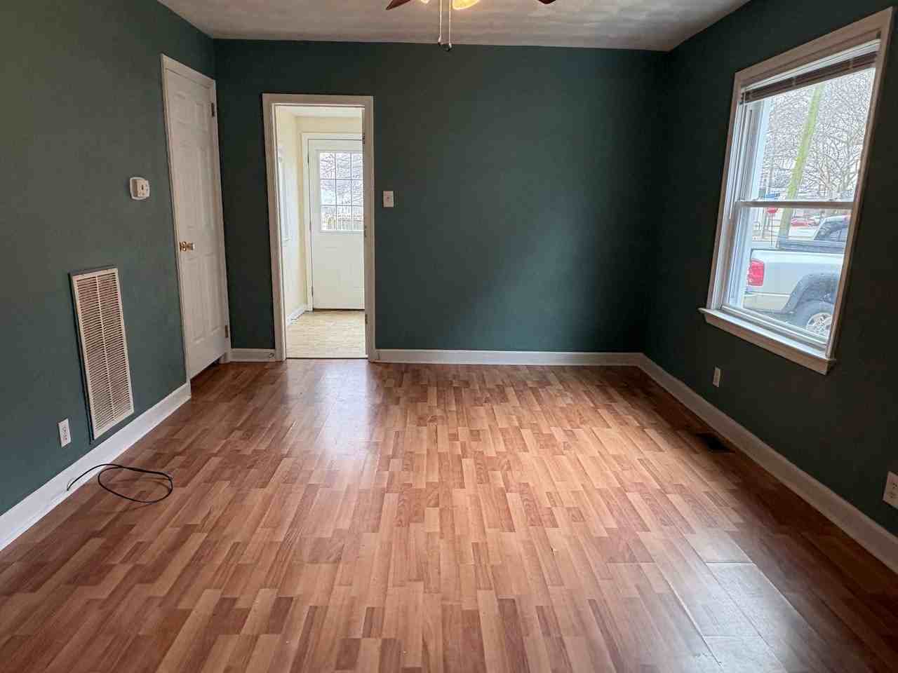 401 Fresh Meadow Rd - Photo 2 of 19