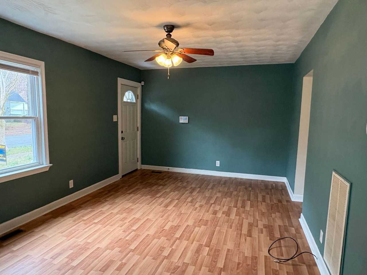 401 Fresh Meadow Rd - Photo 3 of 19