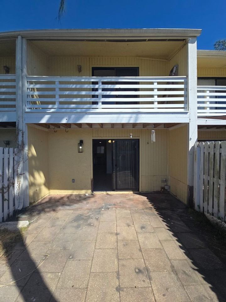 22640 Watersedge Blvd - Photo 5 of 12