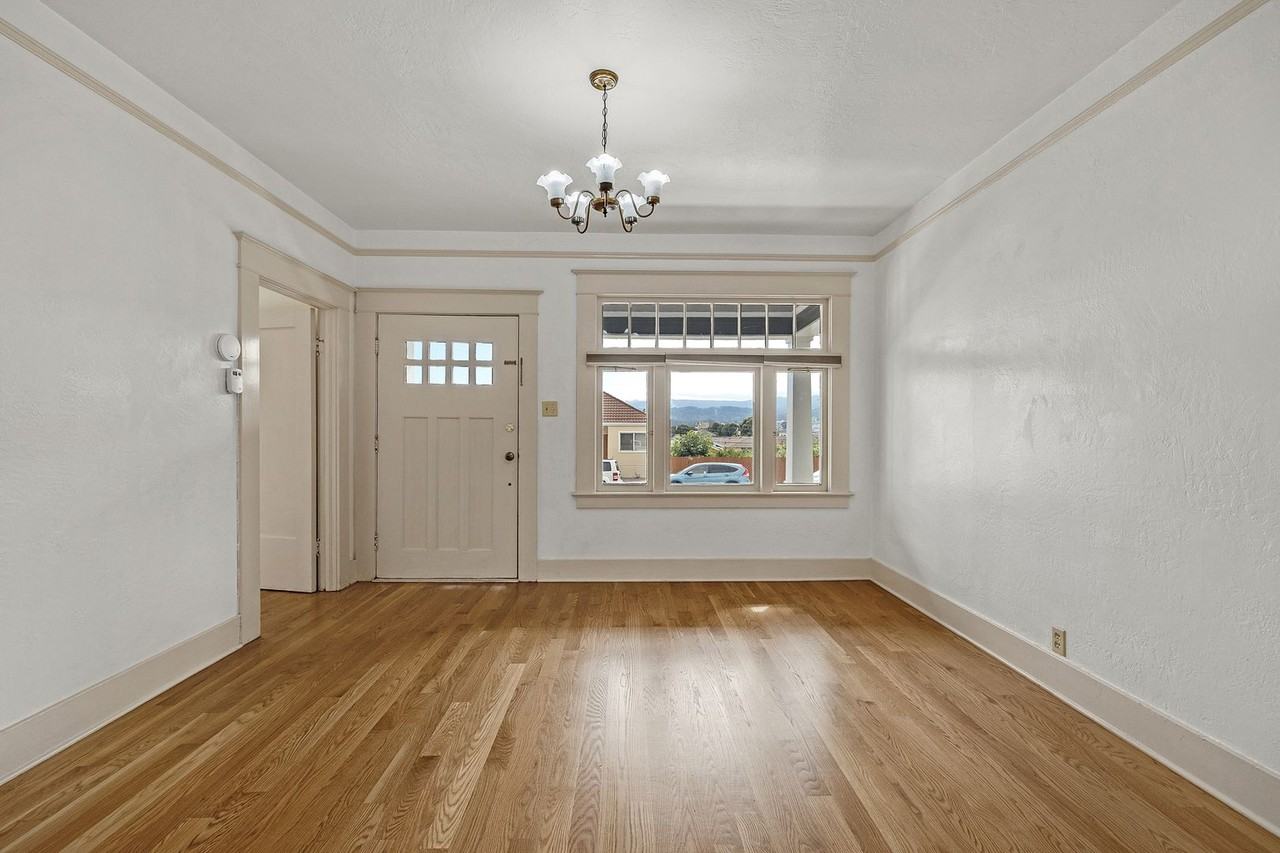 444 Baden Ave - Photo 3 of 26