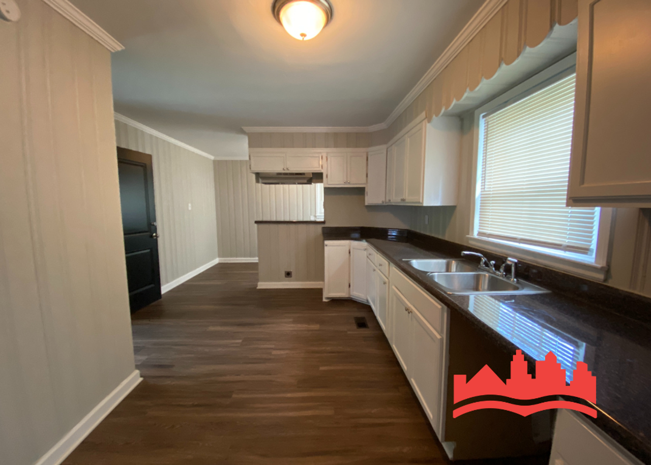 3678 Nottingham Rd - Photo 5 of 14