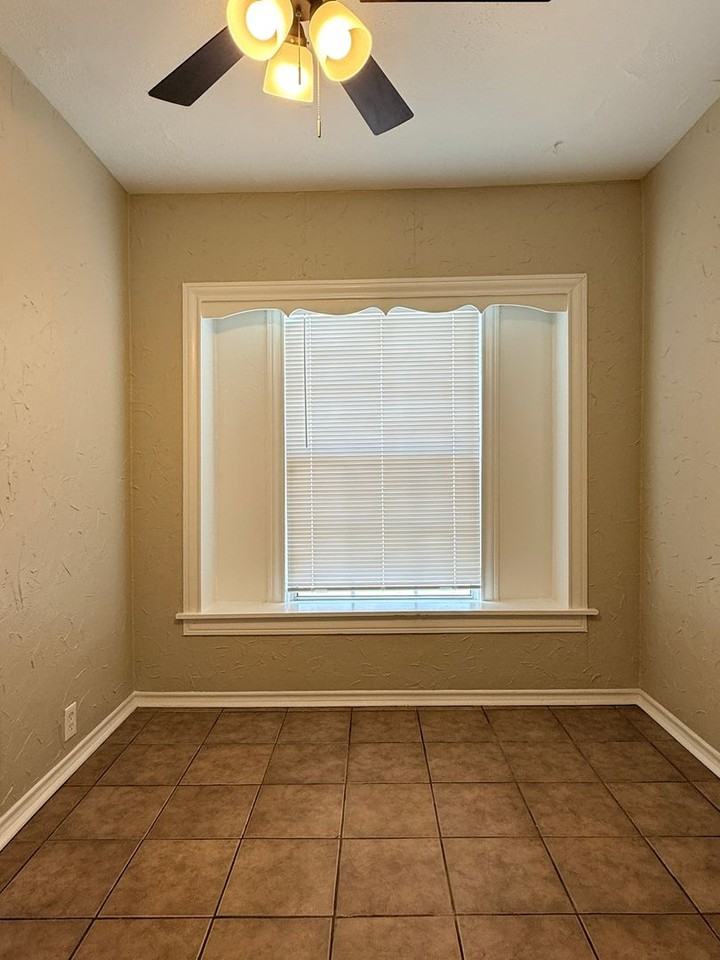 2701 Lawrence Rd - Photo 4 of 12