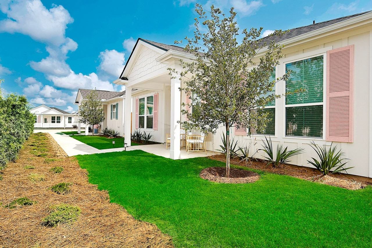 2422 South Loop 336 West - Photo 6 of 40