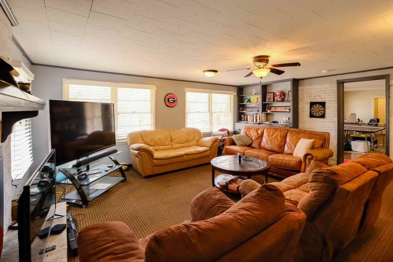 1380 Ivywood Dr - Photo 6 of 29