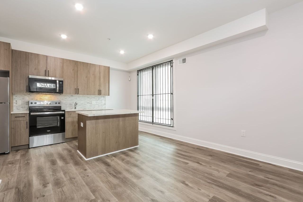 100 Cumberland Holdings LLC - Photo 3 of 33