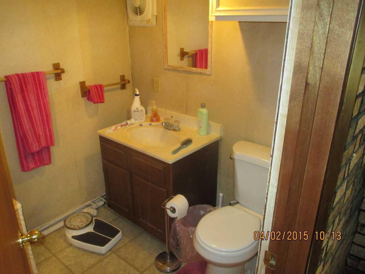 923 I St Ne - Photo 7 of 9