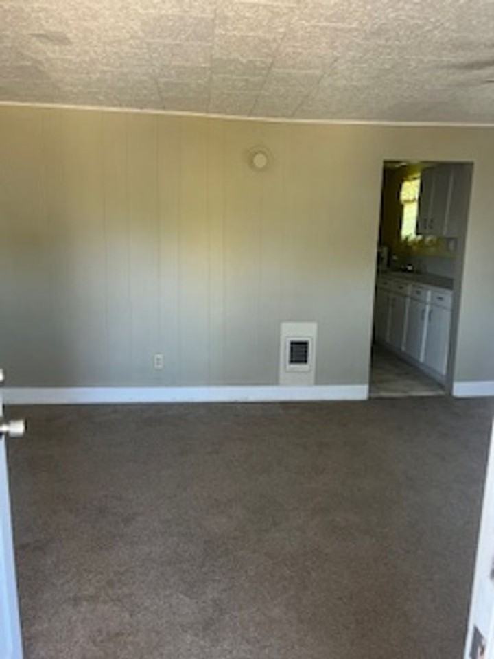 603 N River St - Photo 2 of 26