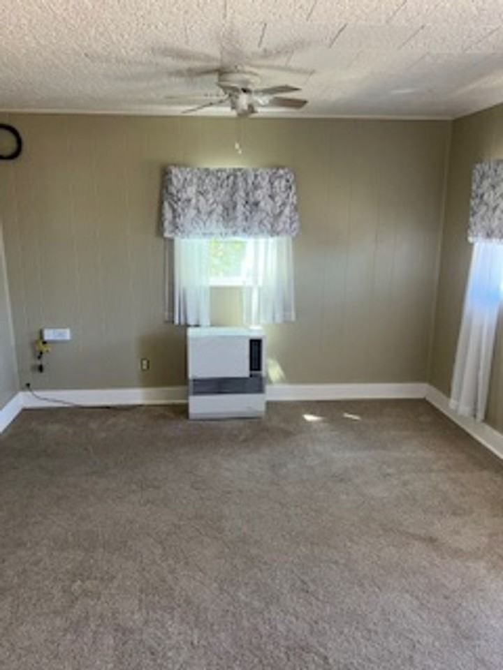 603 N River St - Photo 7 of 26