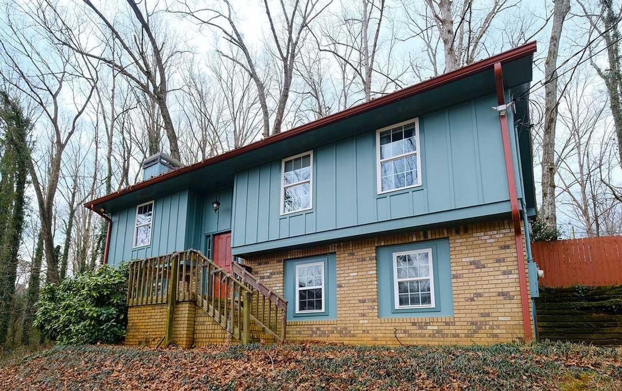 15 White Street Ext - Photo 2 of 27