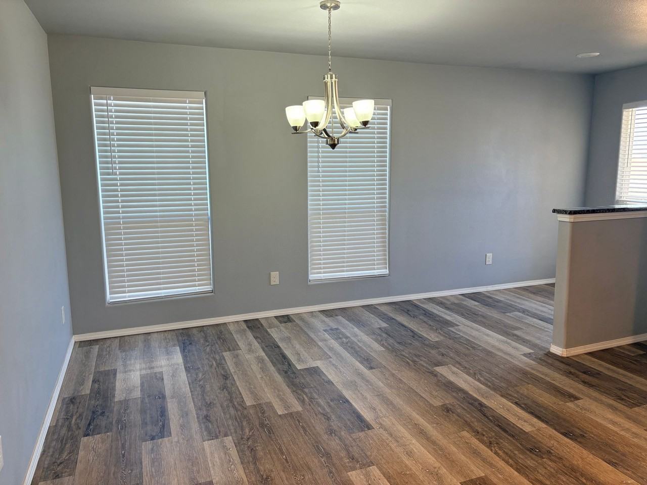 1305 N Colton Avenue - Photo 4 of 11