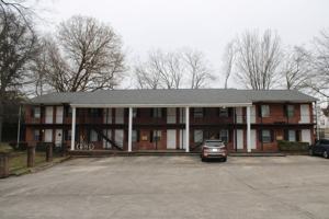 featured image of 432 N Chestnut St