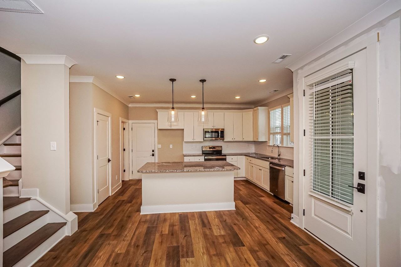 143 Carriage Club Dr - Photo 7 of 22