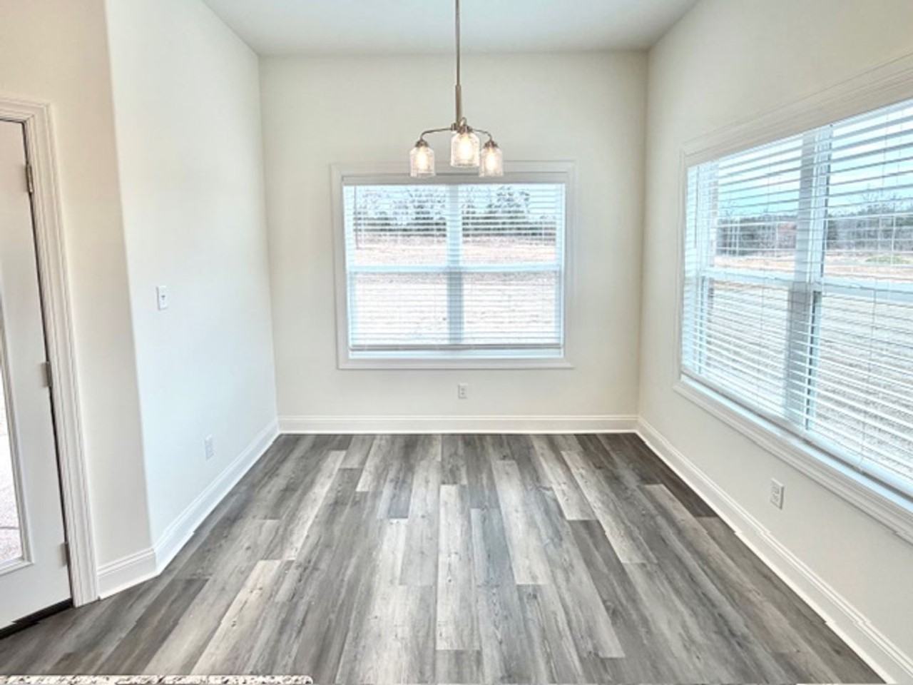 200 Hughetta St S - Photo 4 of 12