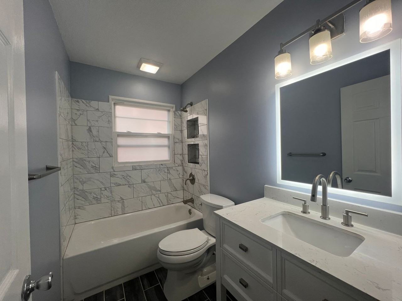 4717 N Harrison St - Photo 5 of 13