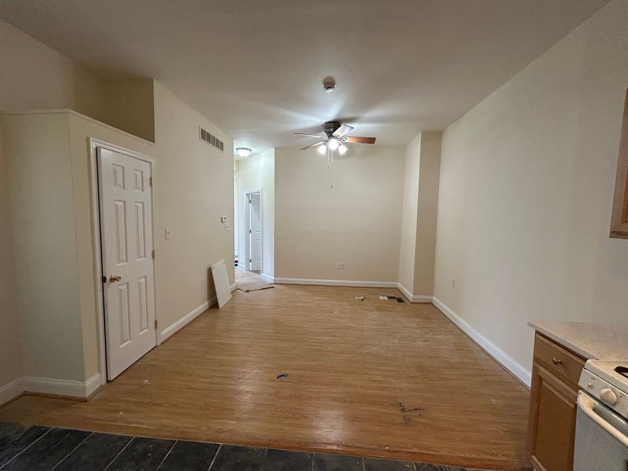 423 Righter St - Photo 3 of 13