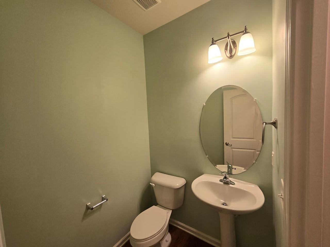 4 Dinara Dr - Photo 5 of 18