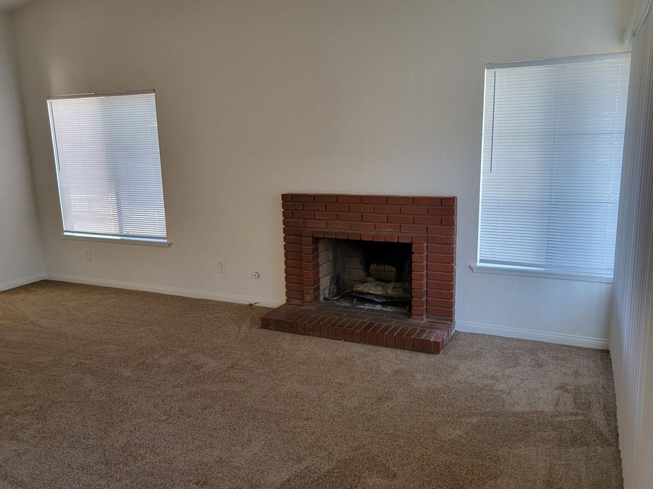 10962 Stonehenge Pl - Photo 3 of 17