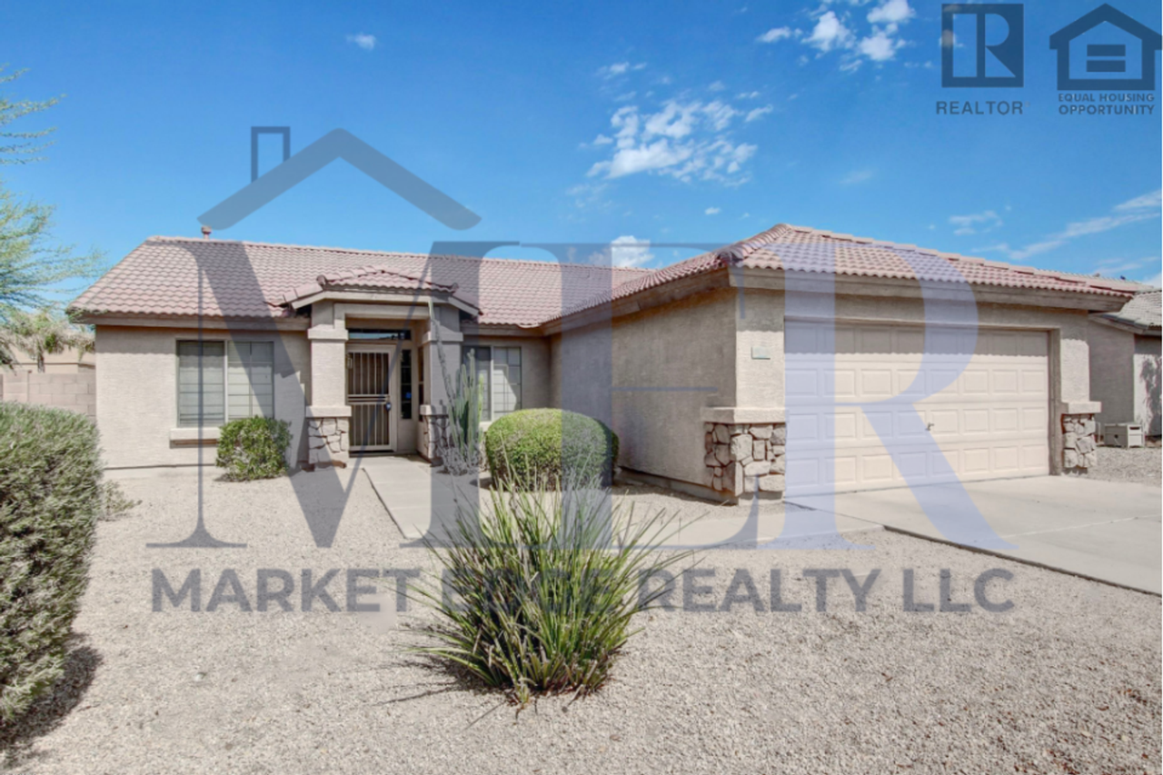 8016 W Whyman Ave - Photo 5 of 34