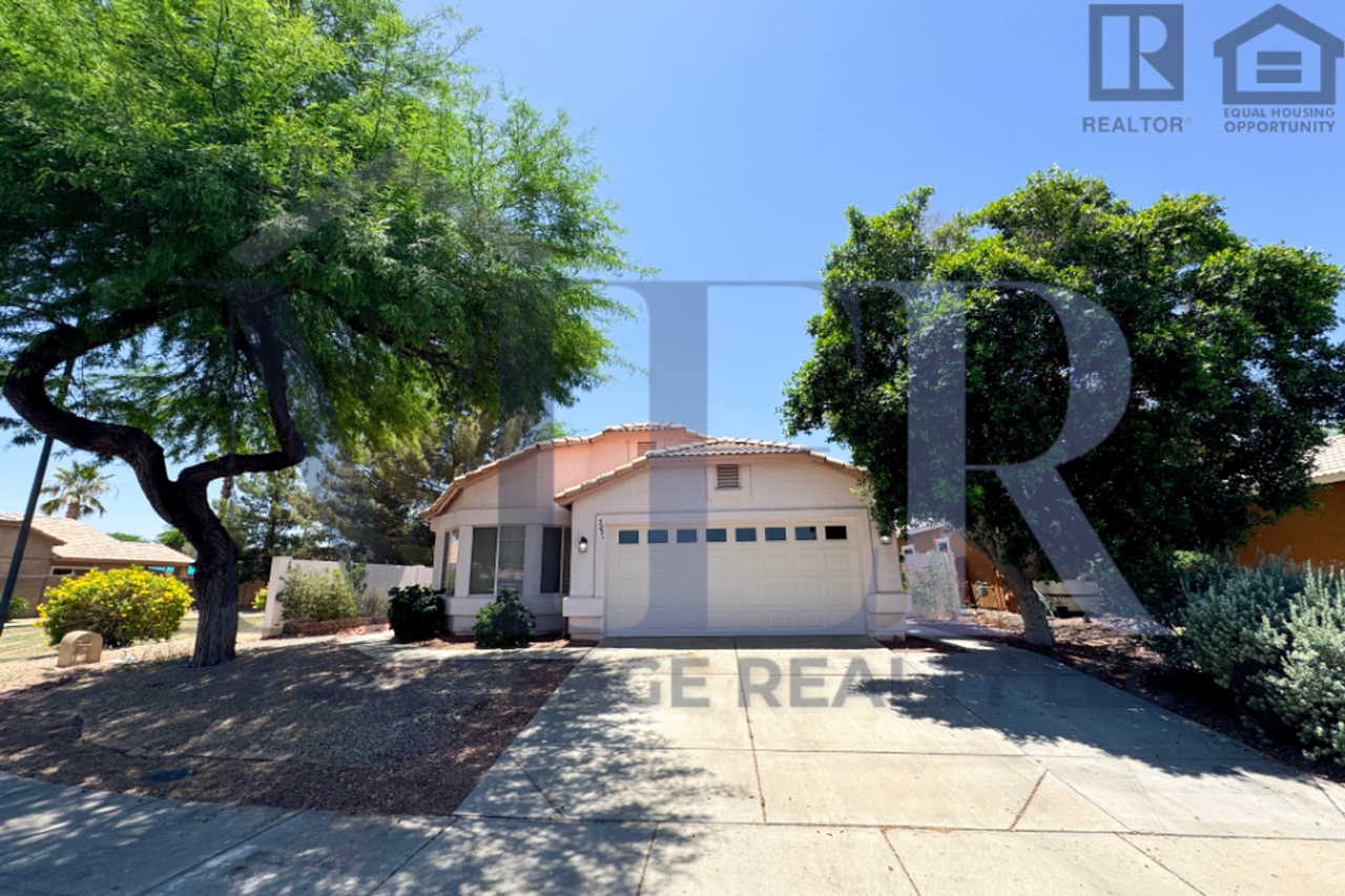 5251 W Pontiac Dr - Photo 4 of 50