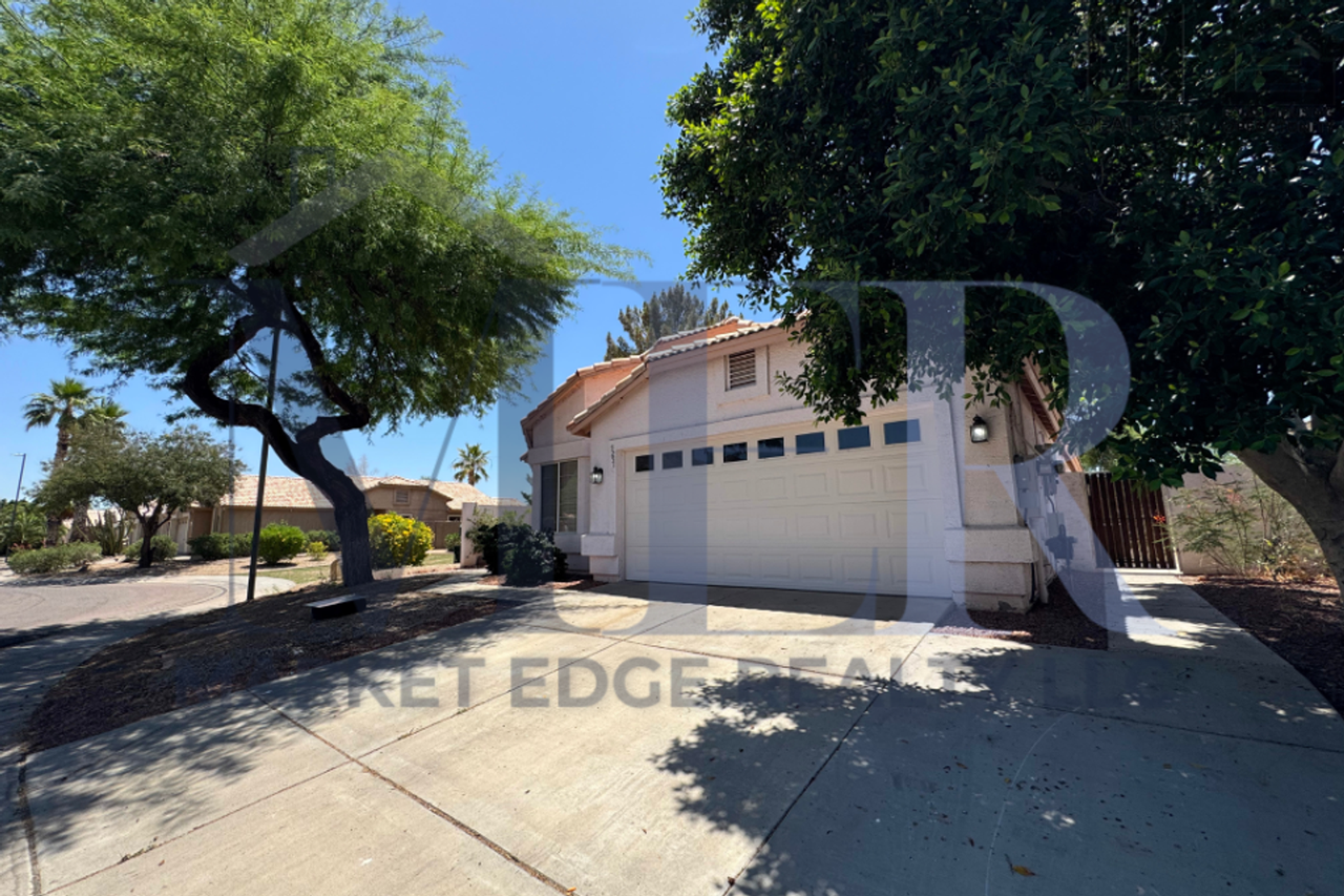 5251 W Pontiac Dr - Photo 6 of 50