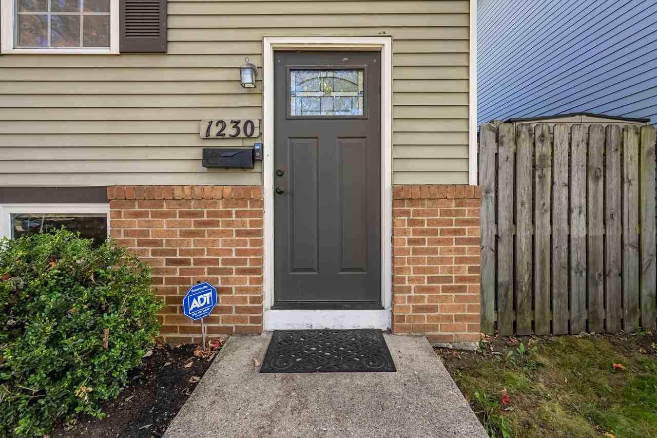 1230 Forsythe Ave - Photo 2 of 39