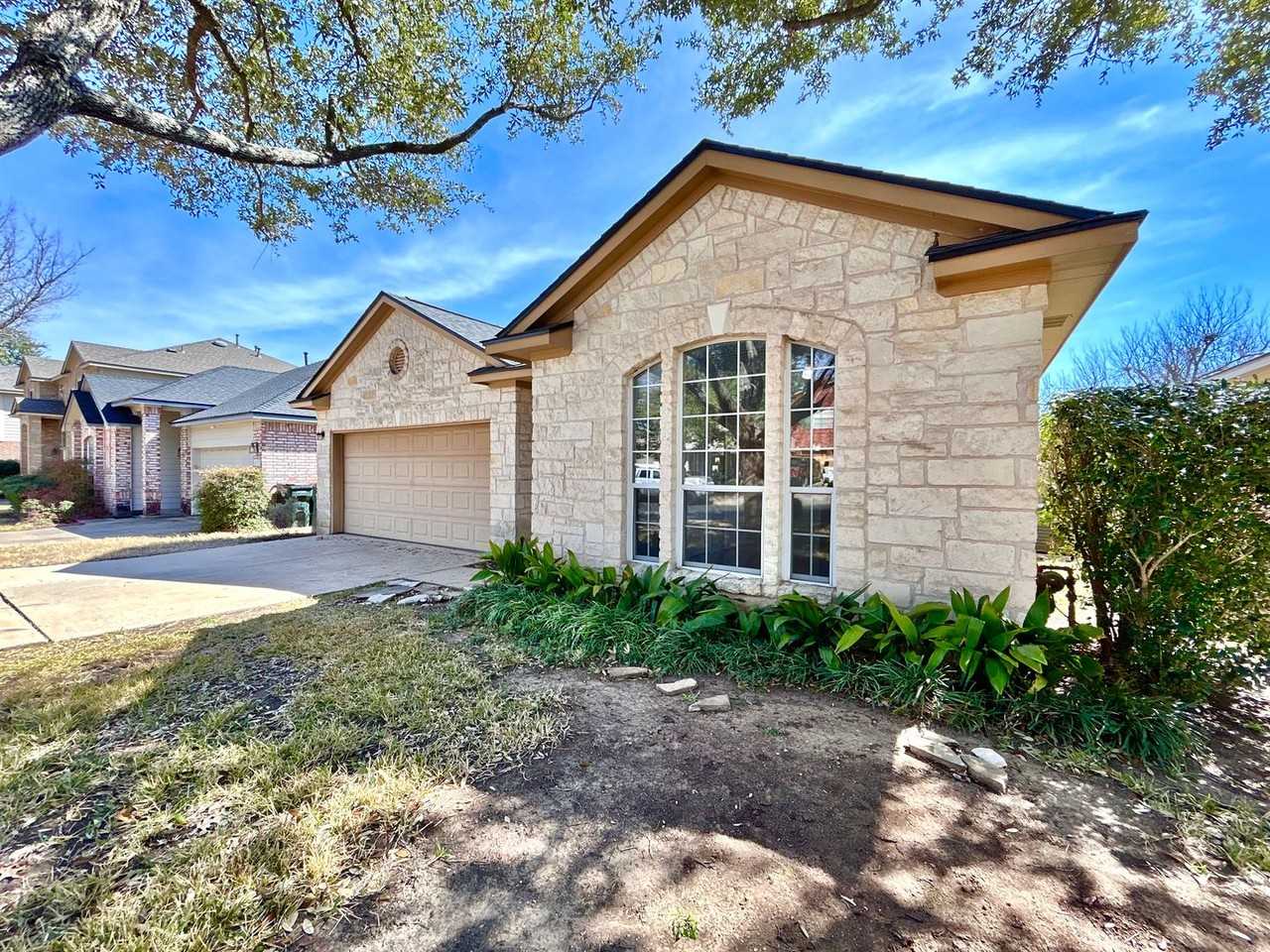 4029 Barlow Dr - Photo 4 of 31