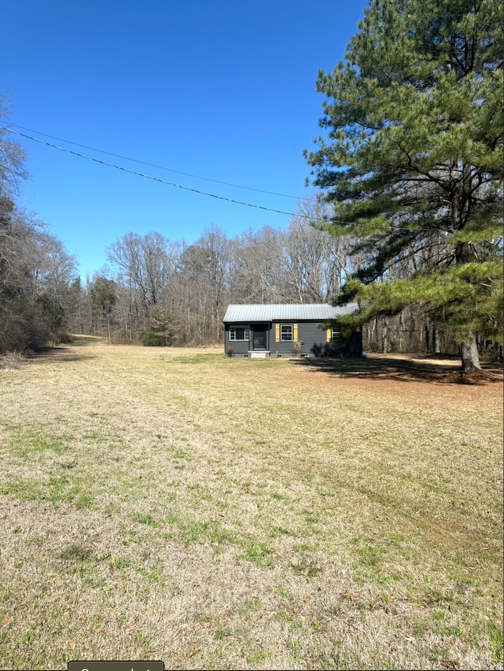 1186 Waddell Rd - Photo 2 of 14