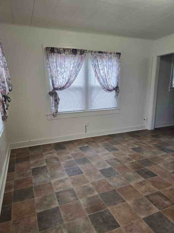 369 W Front St - Photo 2 of 12