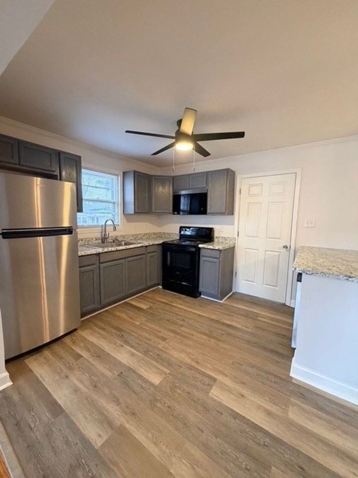 East Ave - Photo 4 of 23