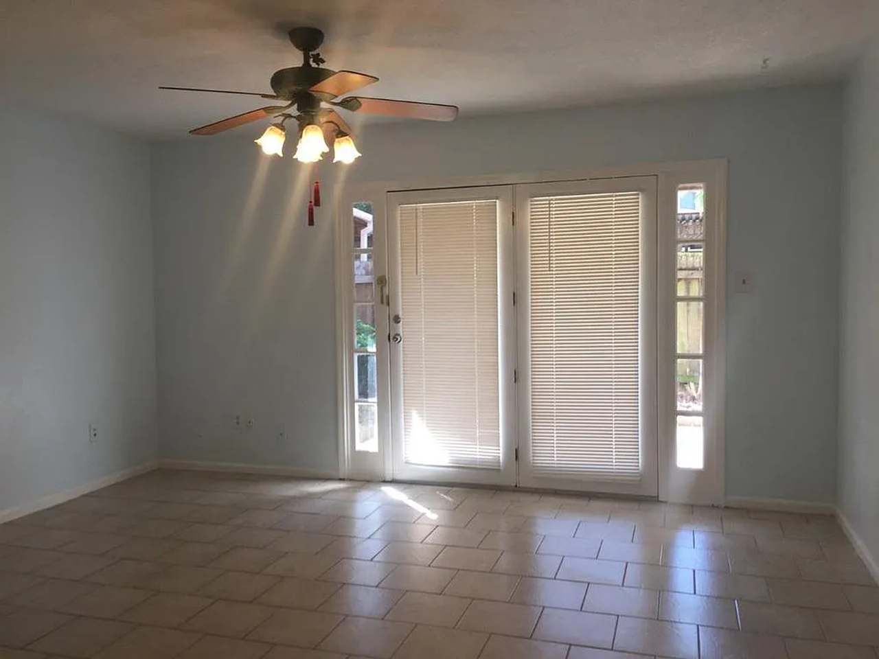 6927 Calder Ave #6 - Photo 4 of 8