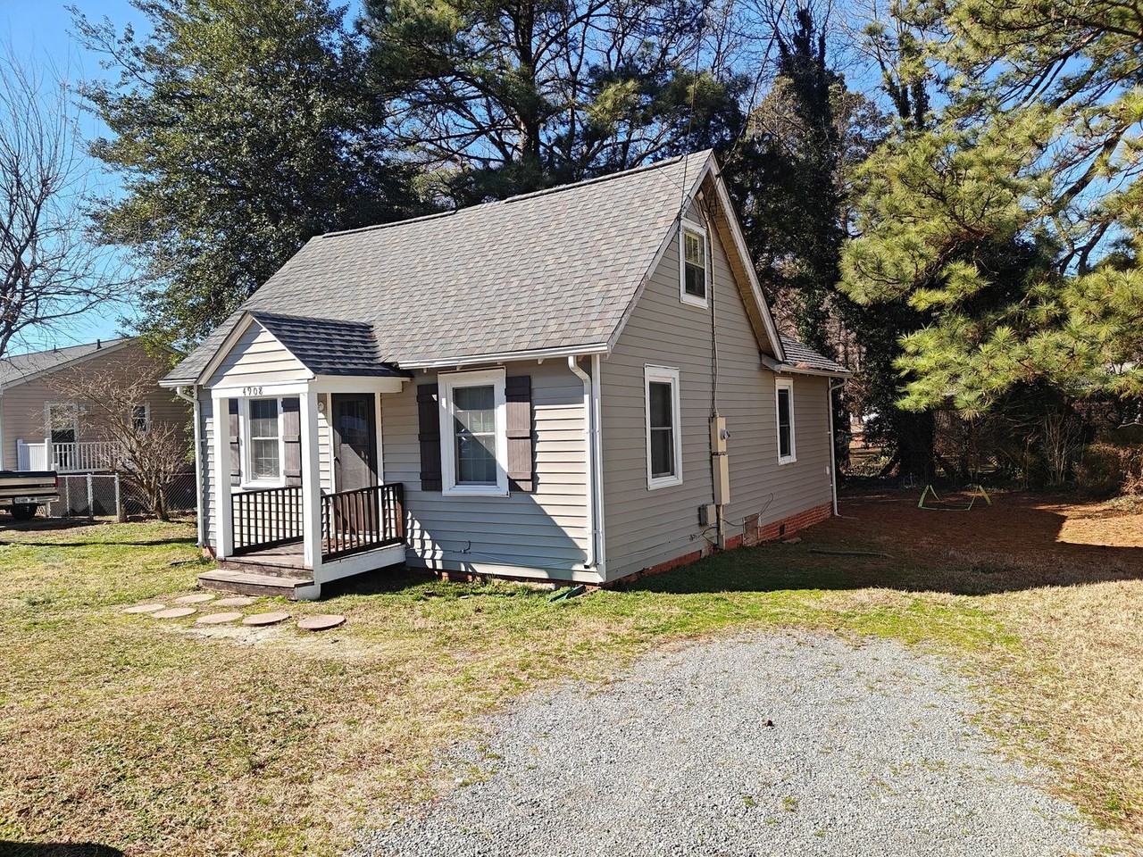 4908 Leonard Ave - Photo 2 of 16