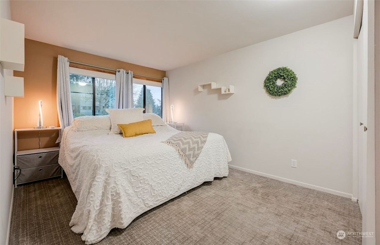 19414 Aurora Ave N #203 - Photo 7 of 9