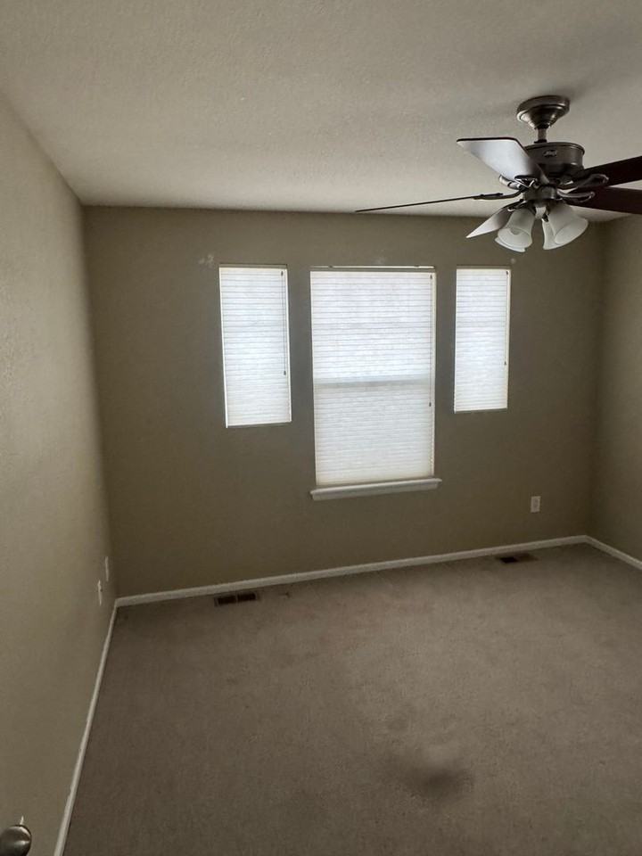 10291 Truckee Ct - Photo 7 of 37