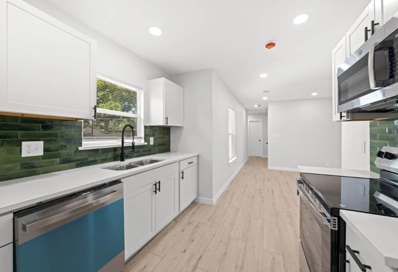 3313 Thibet St - Photo 3 of 9