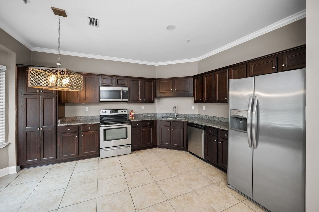 22323 Cotton Creek Dr - Photo 7 of 31