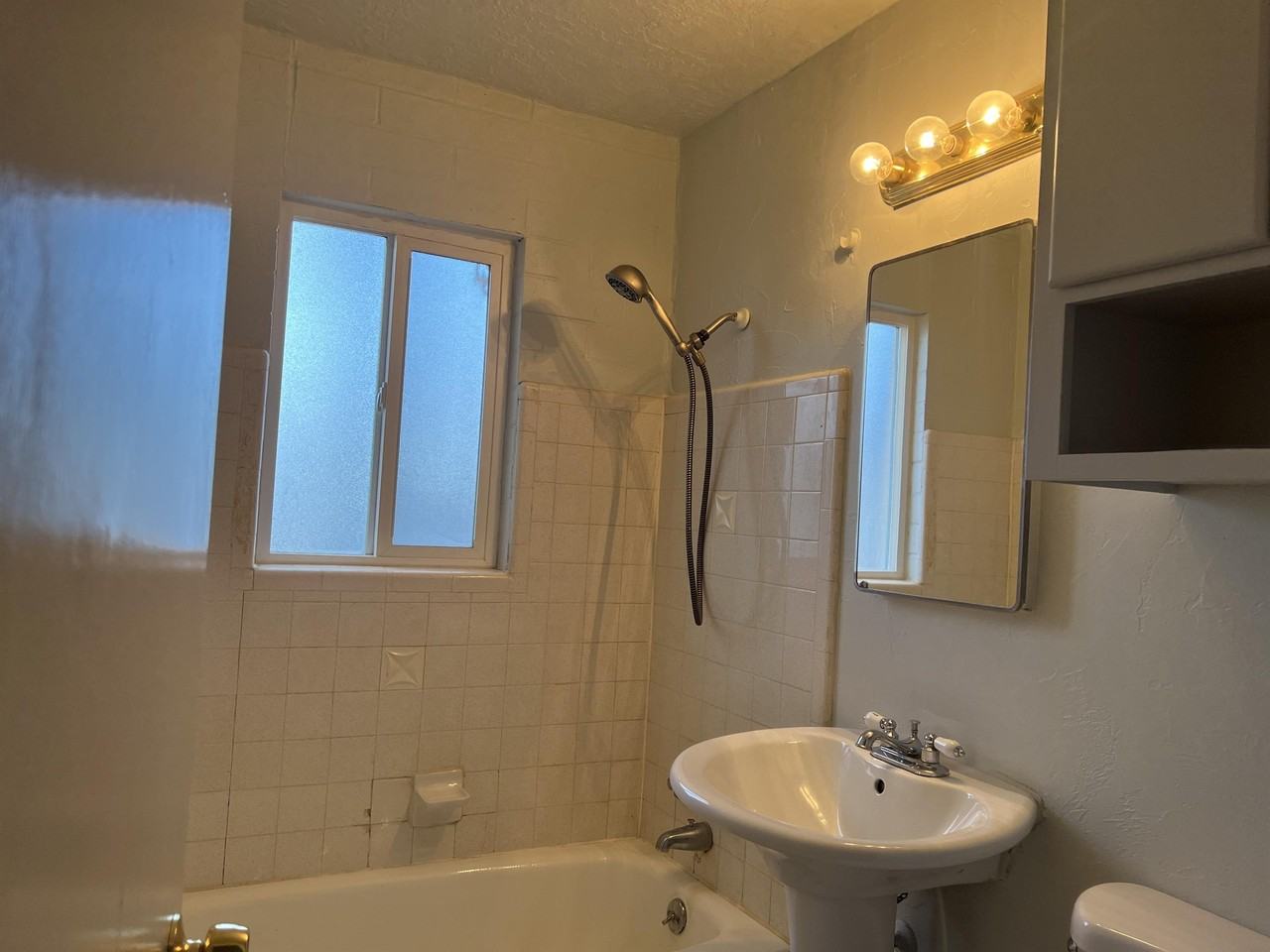 260 N Aly #11 - Photo 4 of 15