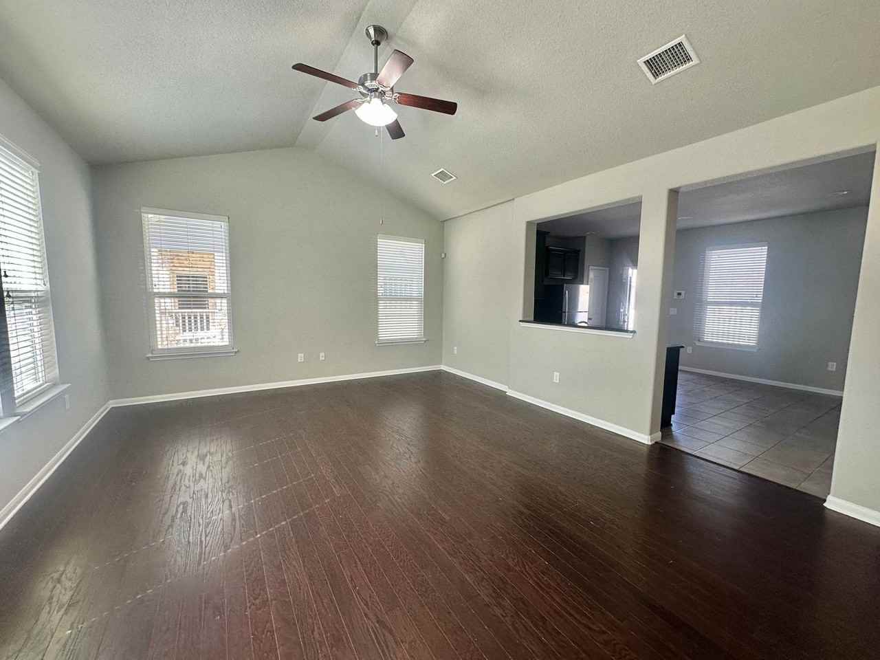 1708 Willow Vis - Photo 2 of 23