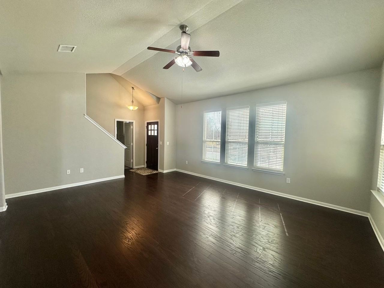 1708 Willow Vis - Photo 3 of 23