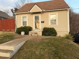 featured image of 921 Fairview Ave