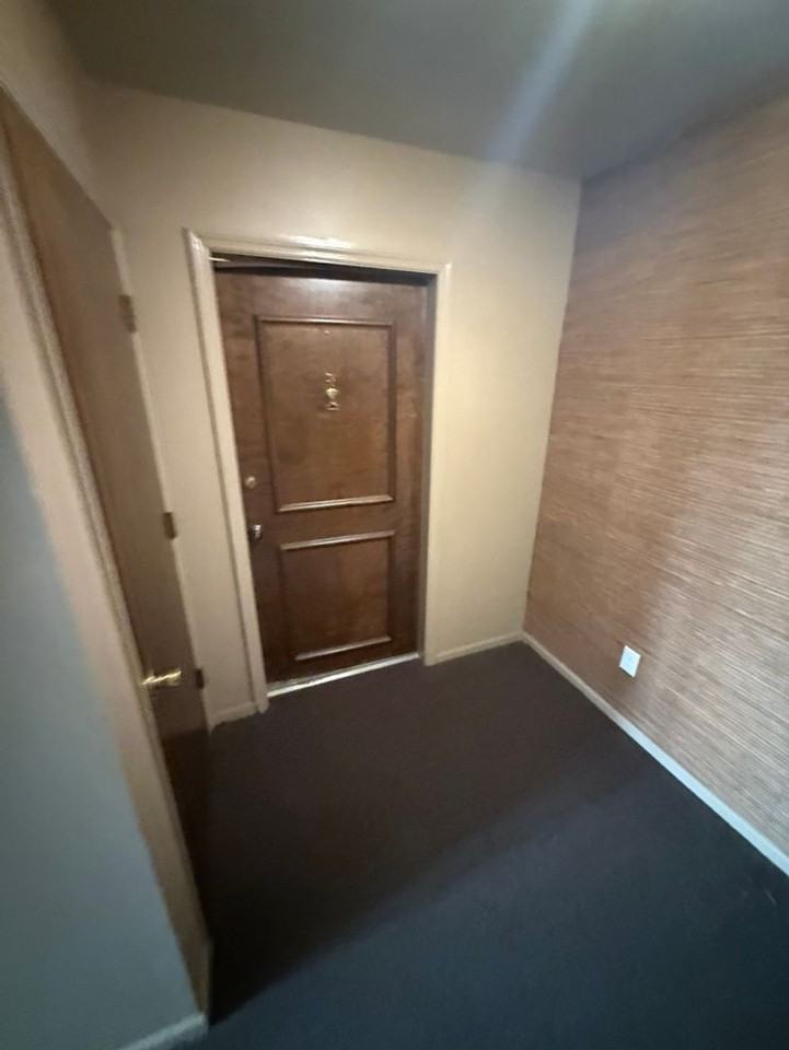 7614 W 59th Ter - Photo 4 of 35